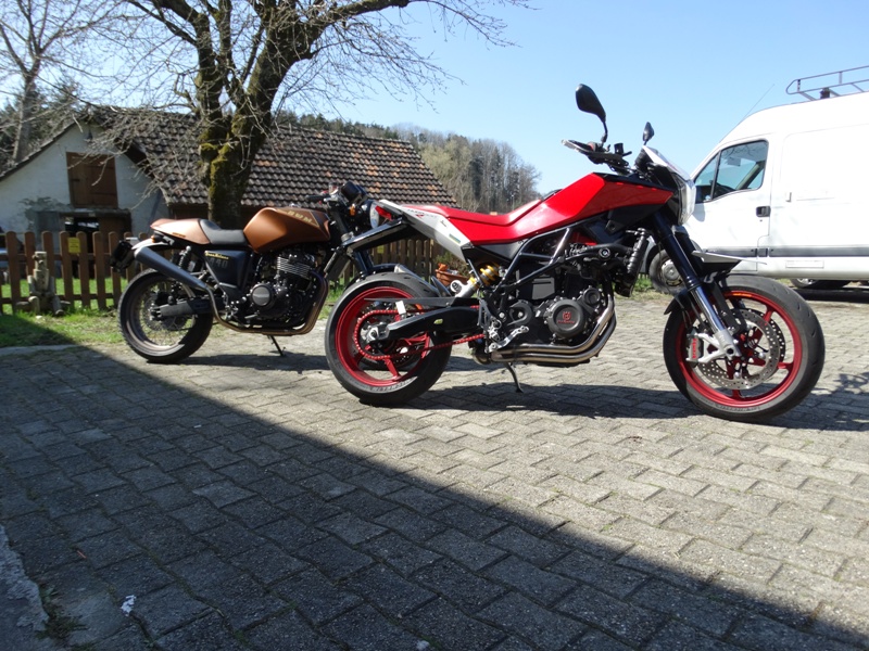 Nuda und SWM Grand Milano.JPG