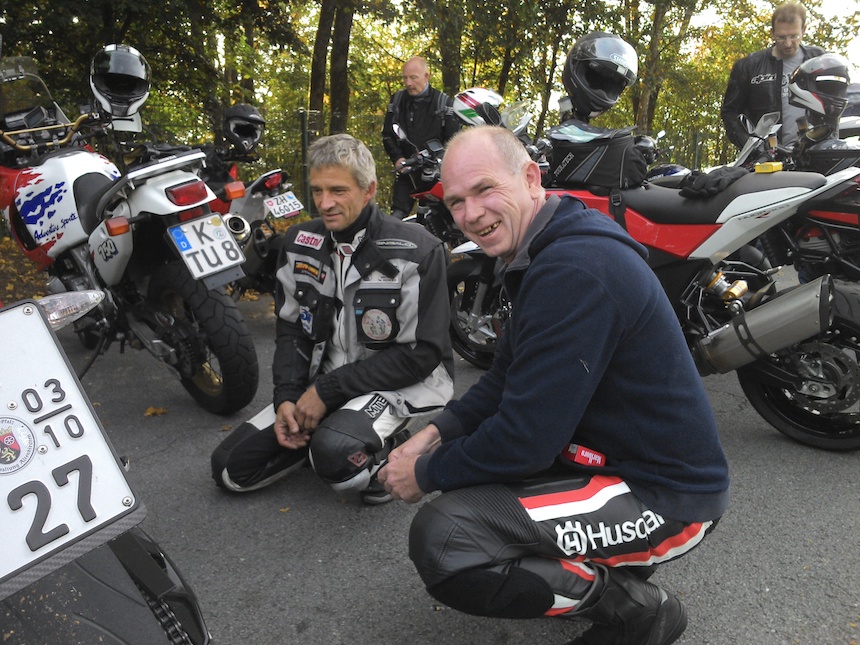 Roli und Klaus beim Fachsimpeln