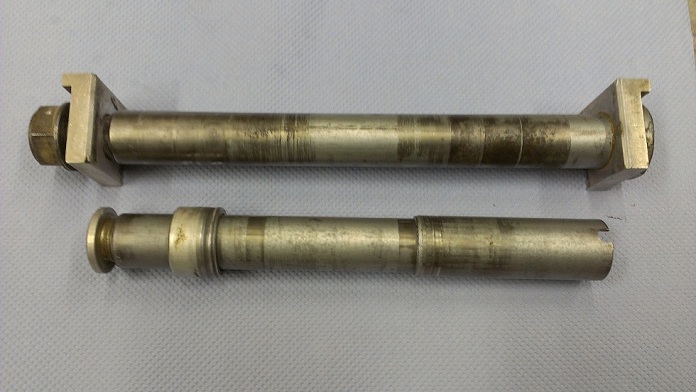 Radachse vorne und hinten 25mm.jpg