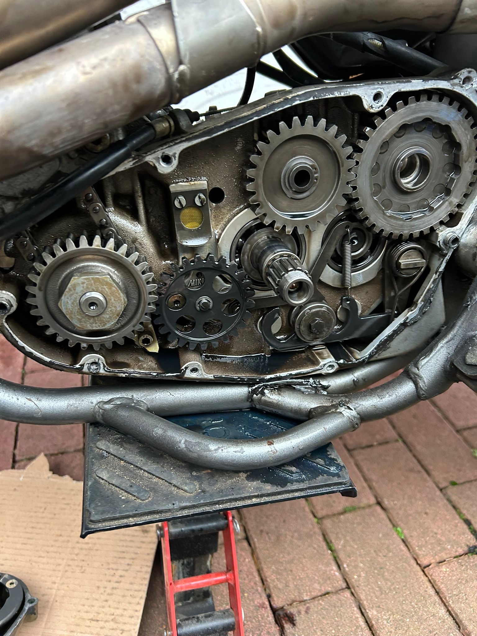 Bild 2; Einbau der Feder