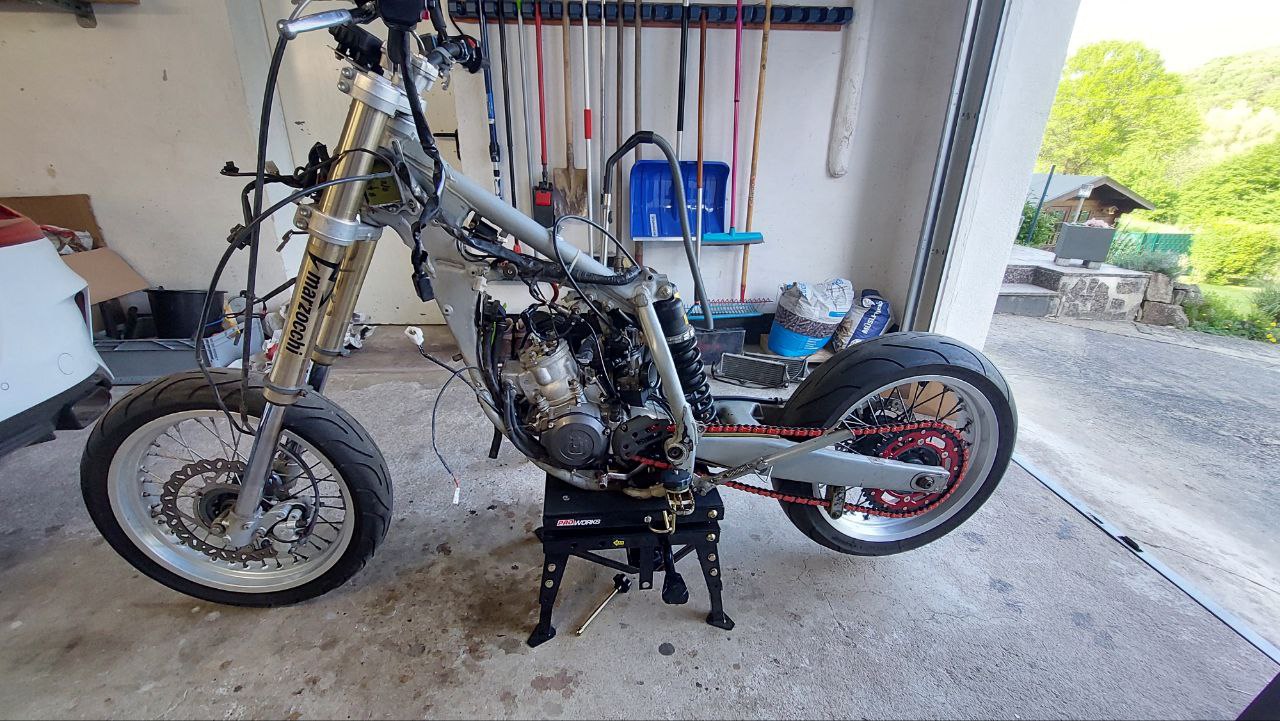 Seitenansicht_Motorrad.jpg