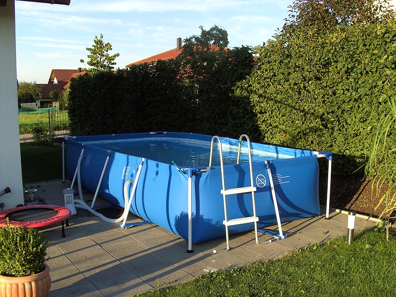 Pool..JPG