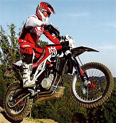 n_g34010_2.jpg