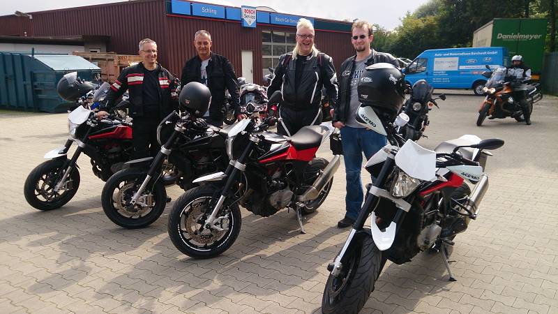 "vfr13", "Tomson", "Pizzi" und "_wolverine_"