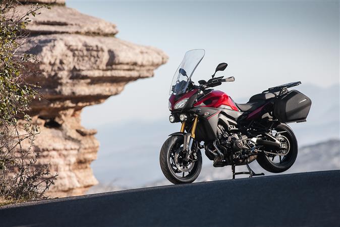 yamaha-mt-09-tracer-2015-acc-02.jpg