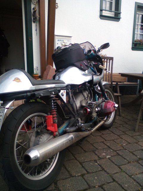 Das sind meine Caferacer... hier der Beemer